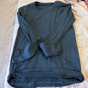 Lululemon Swiftly Tech 2.0: Navy, size 8. EUC. $38